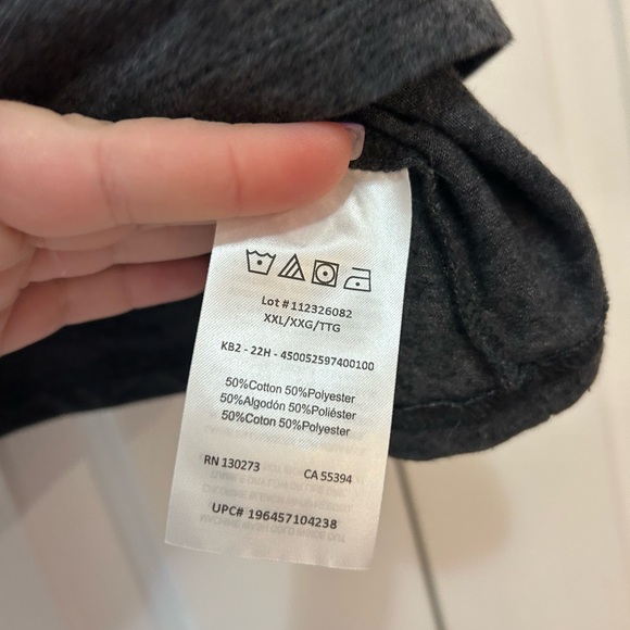 NWOT Wrangler Size XXL Cropped Graphic Logo Tee T-shirt - Picture 3 of 5